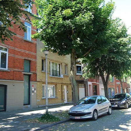 Cuberdon Bed & Breakfast Ghent